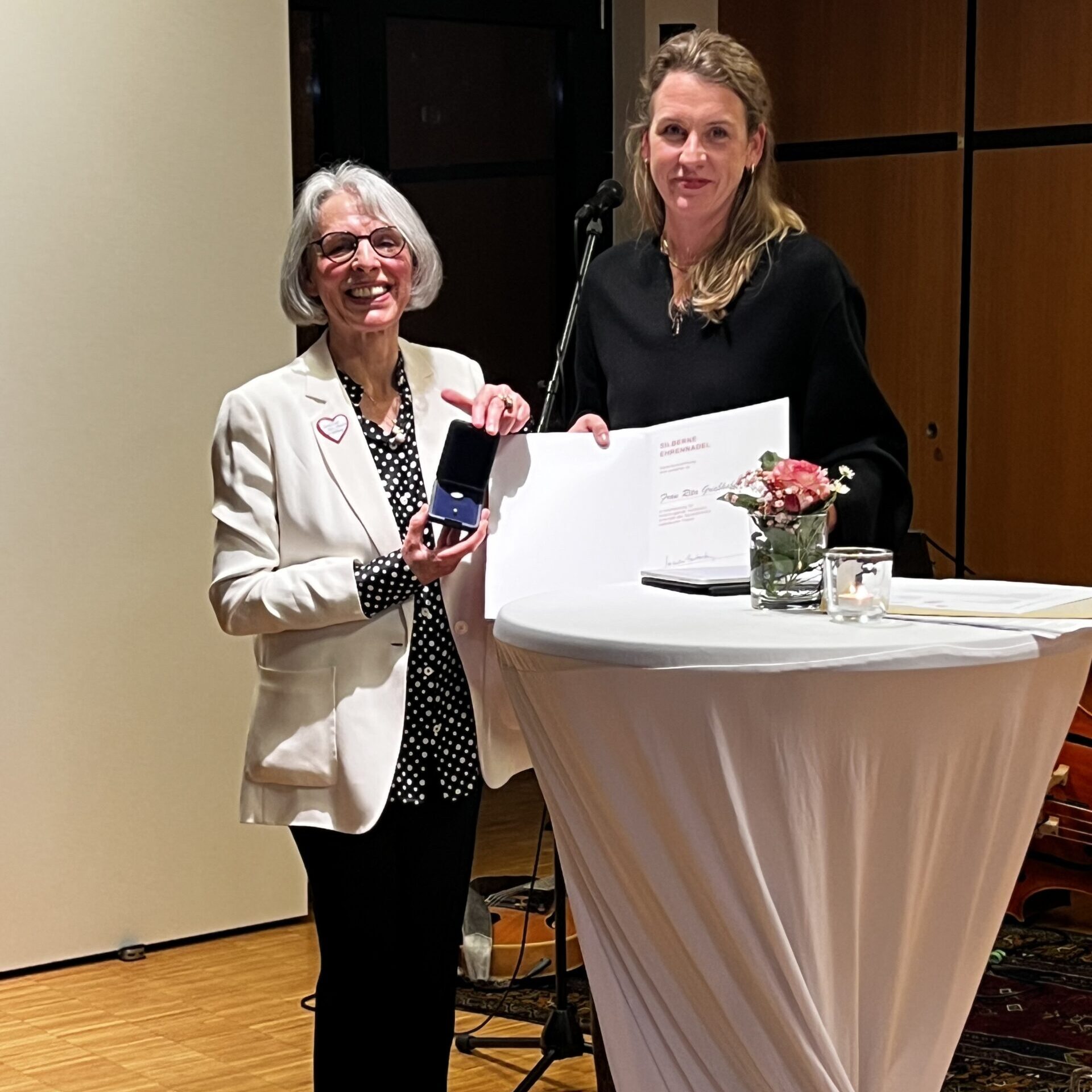 Weibliche Inspiration. Stark für Frauen. Stark für Menschen.